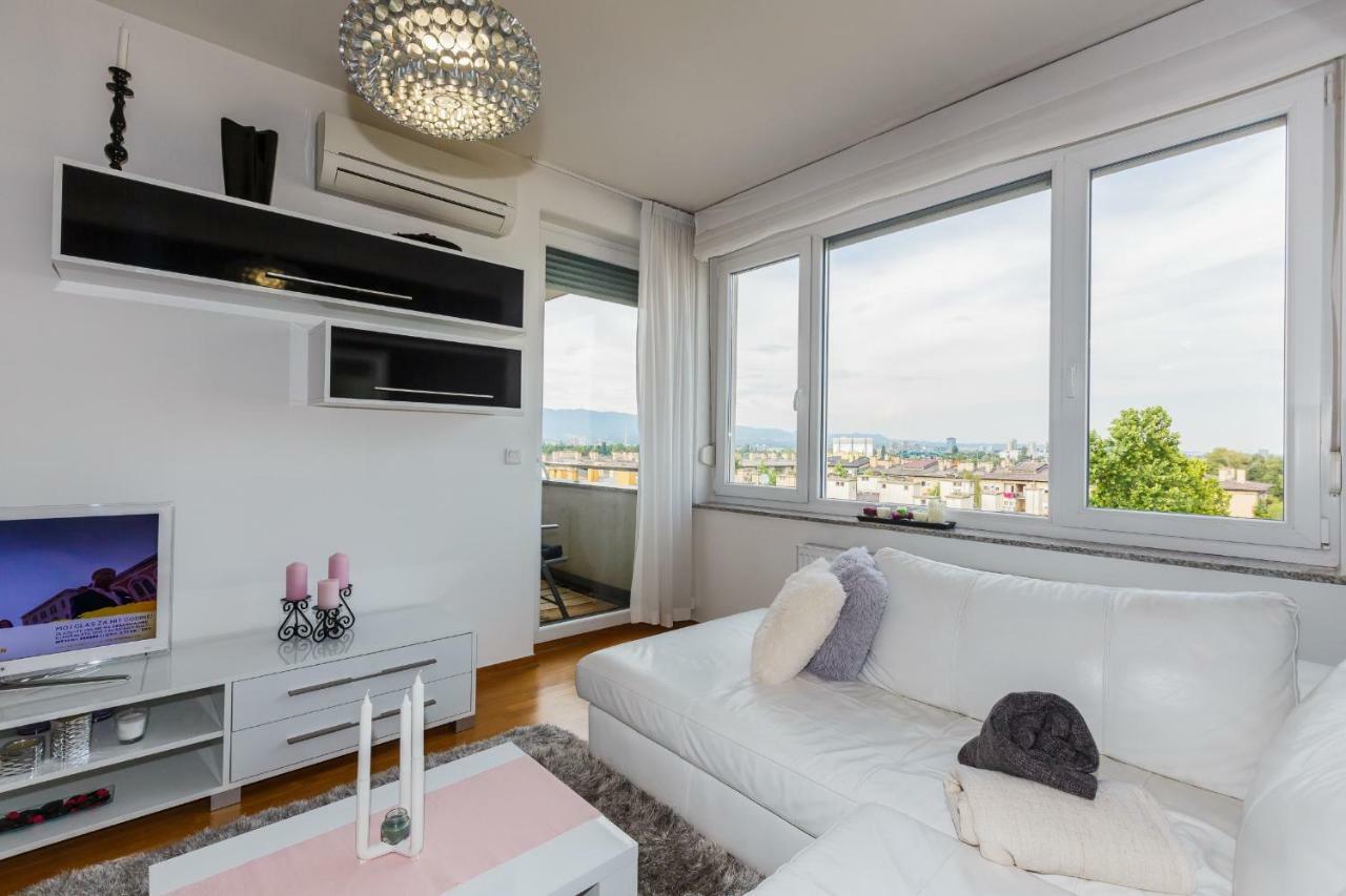 Ferienwohnung Ella Apartman Zagreb Exterior foto